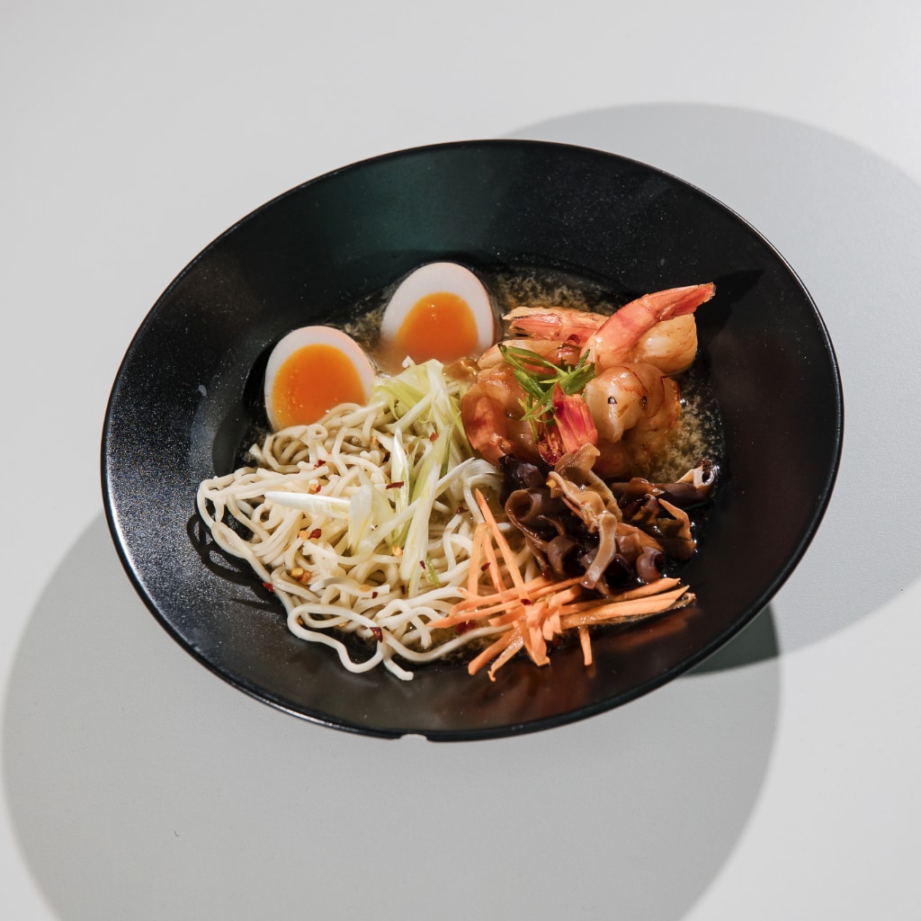 Supă ramen de pui cu creveți Supă ramen de pui cu creveți