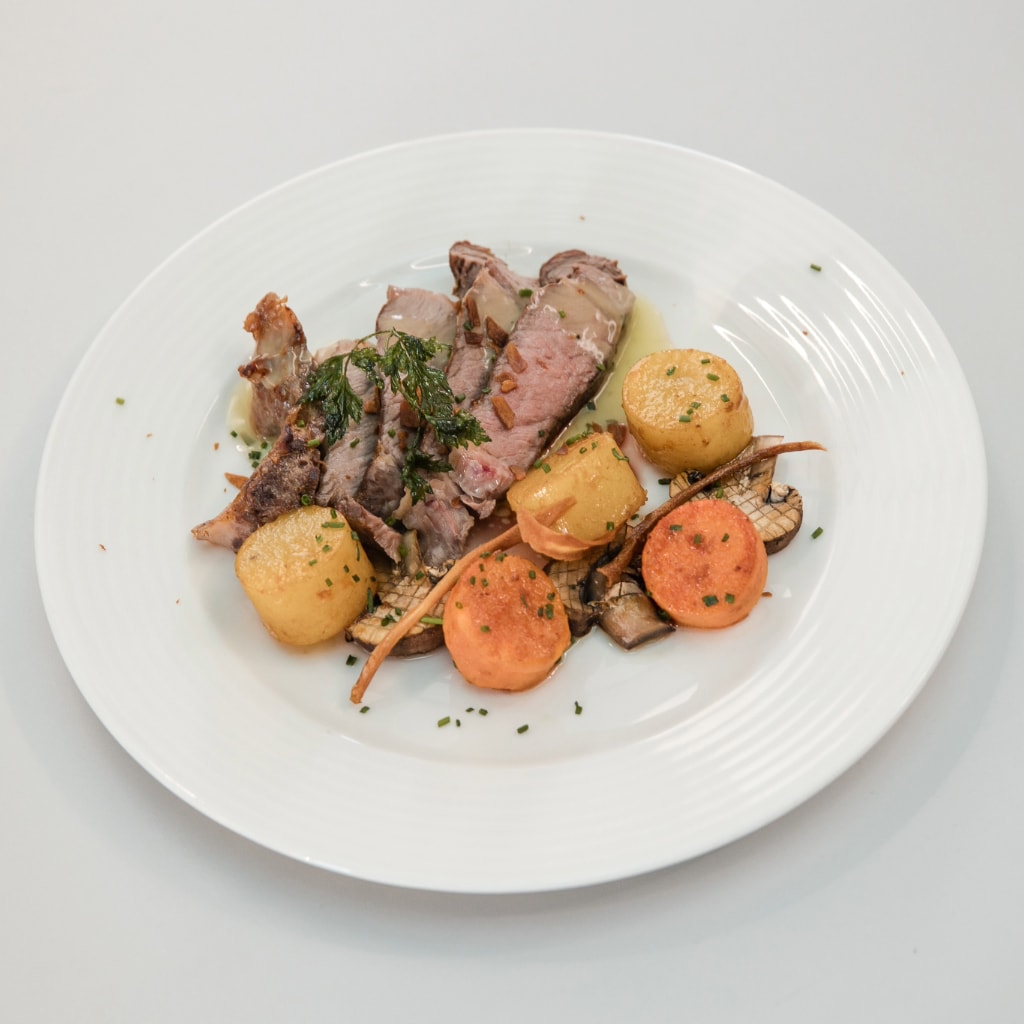 Antricot de vită și cartofi confit Antricot de vită și cartofi confit