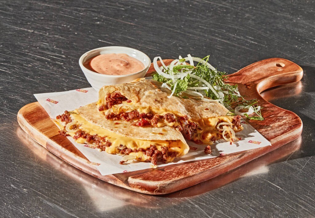 Lahmacun-Style Quesadilla – - Reţetă