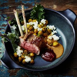 Cotlet de miel, marmelada de rosii, branza paneer Cotlet de miel, marmelada de rosii, branza paneer