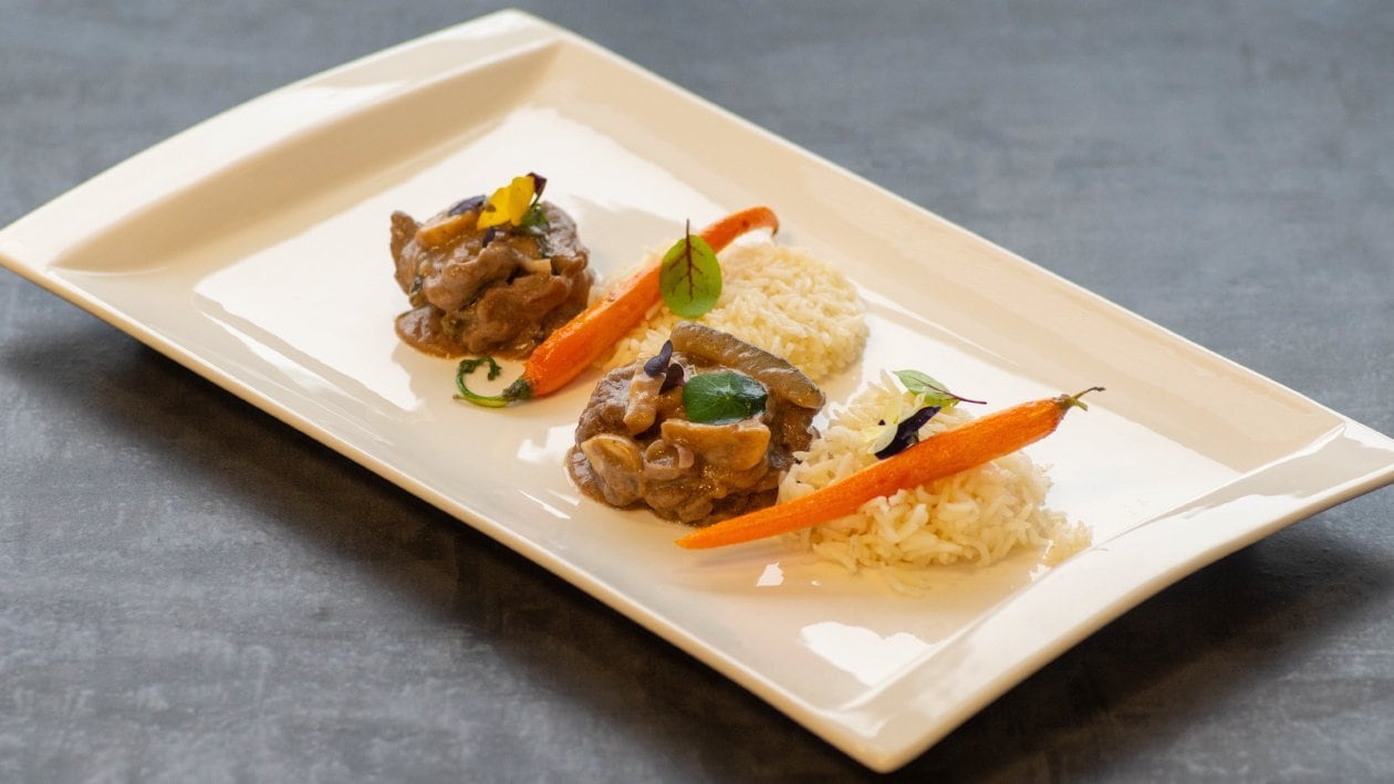 Stroganoff de vita cu orez basmati – - Reţetă