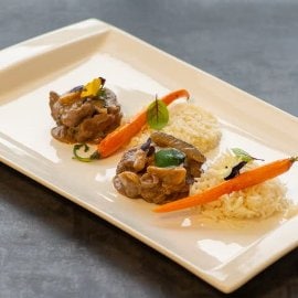 Stroganoff de vita cu orez basmati Stroganoff de vita cu orez basmati