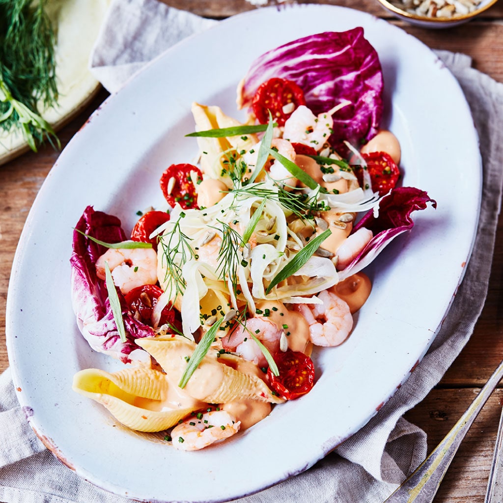 Salata de paste cu rosii uscate la cuptor