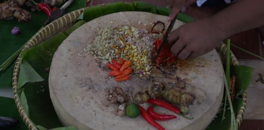 World Cuisines_Indonesia_Spice Paste_925x457