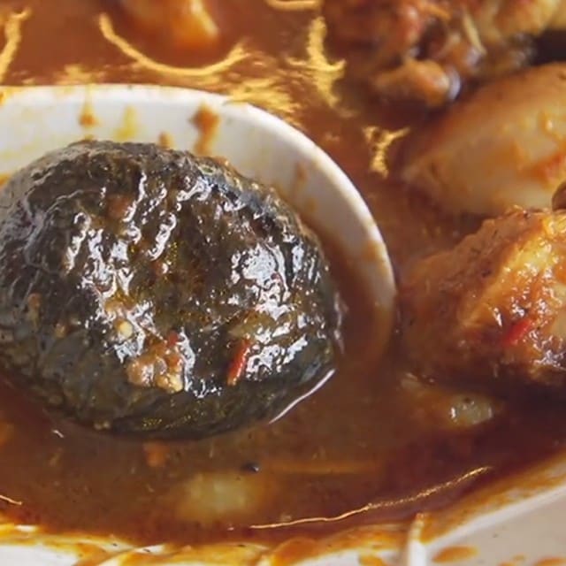 Ingredientele Peranakan la restaurantul Big Nyona