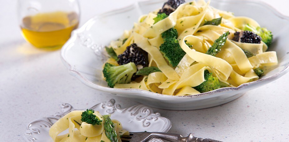 Fetuccini cu legume Fetuccini cu legume