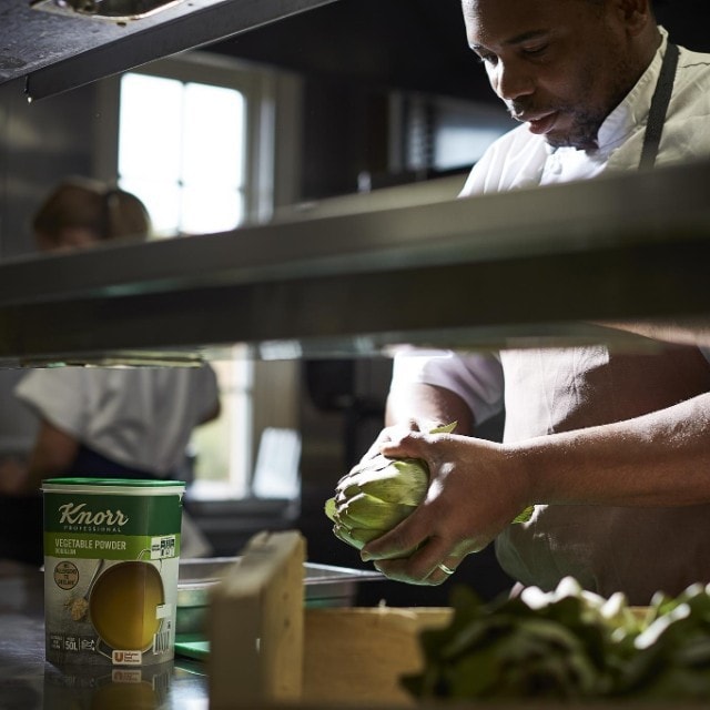 Descopera gama de bulioane Knorr Professional