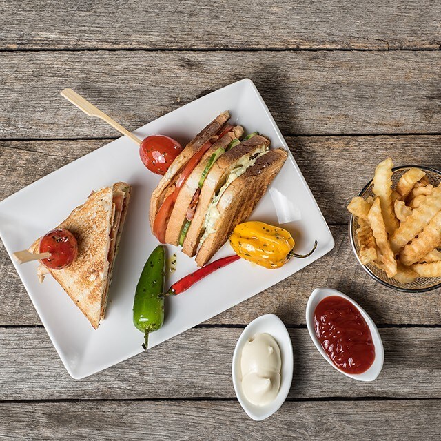 Descarca brosura cu retete Hellmann’s si exploreaza noi gusturi si experiente!