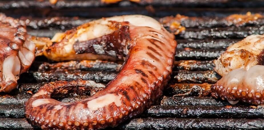 Tapas: lemn, fum și foc 