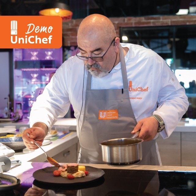 Demonstratie culinara UniChef CUP 2022 Chef Robert Voicu